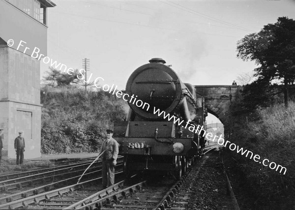 TRAIN LOCO 801 AT PORTARLINGTON STATION